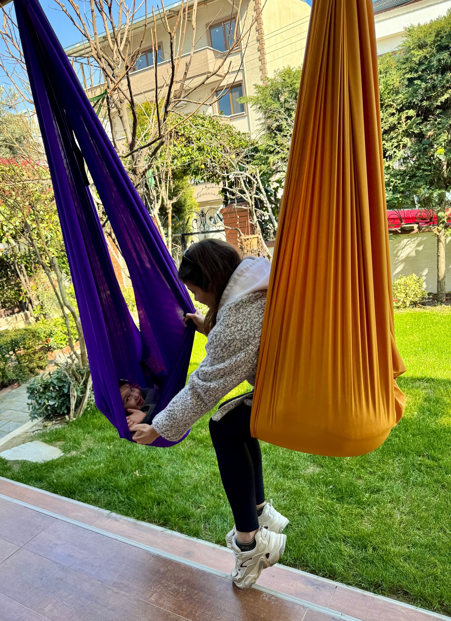 Kubbe Koza Cuddle Yoga Swing - kullanım 4