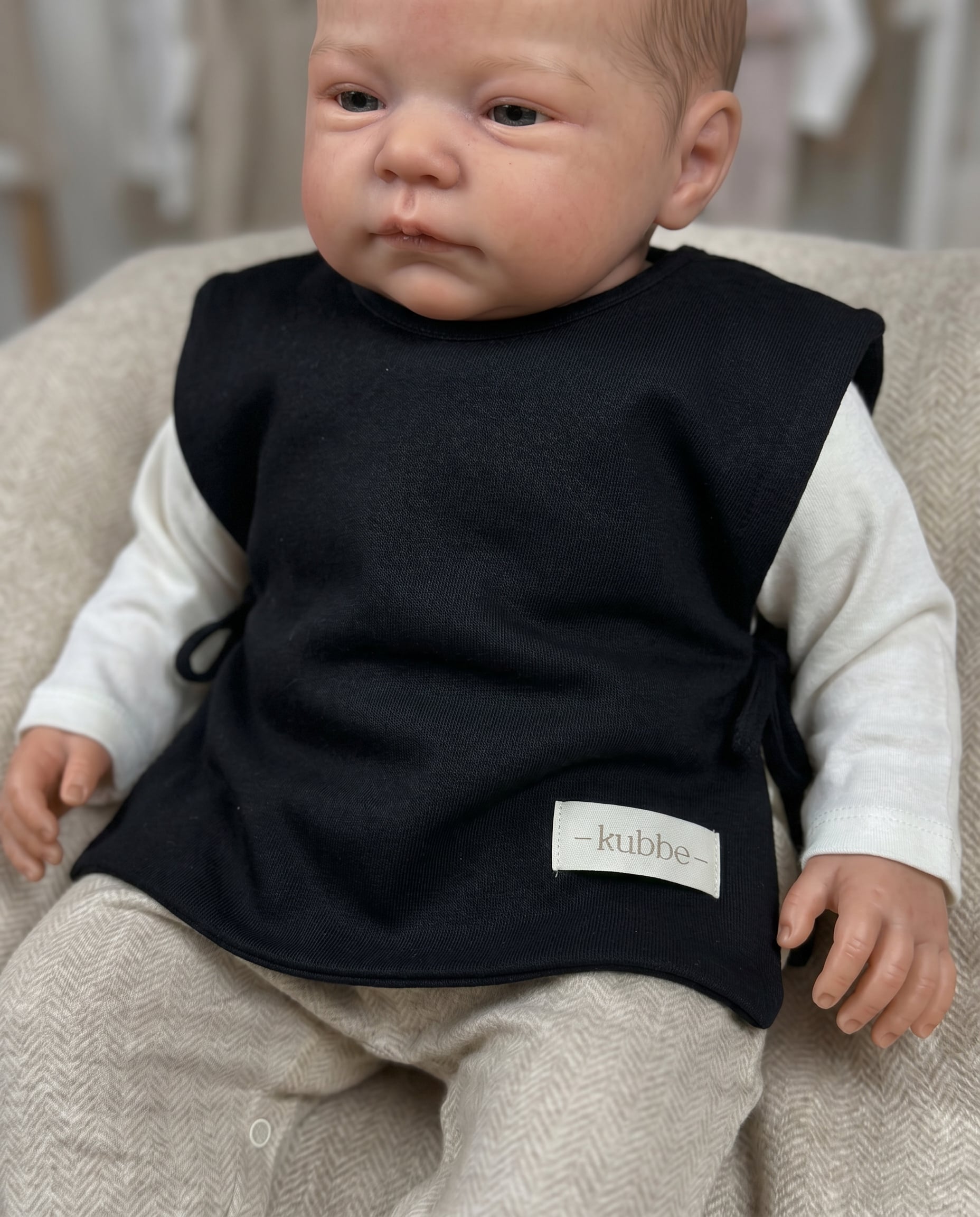 Kubbe Pamuklu Mama ve Salya Önlüğü - Siyah